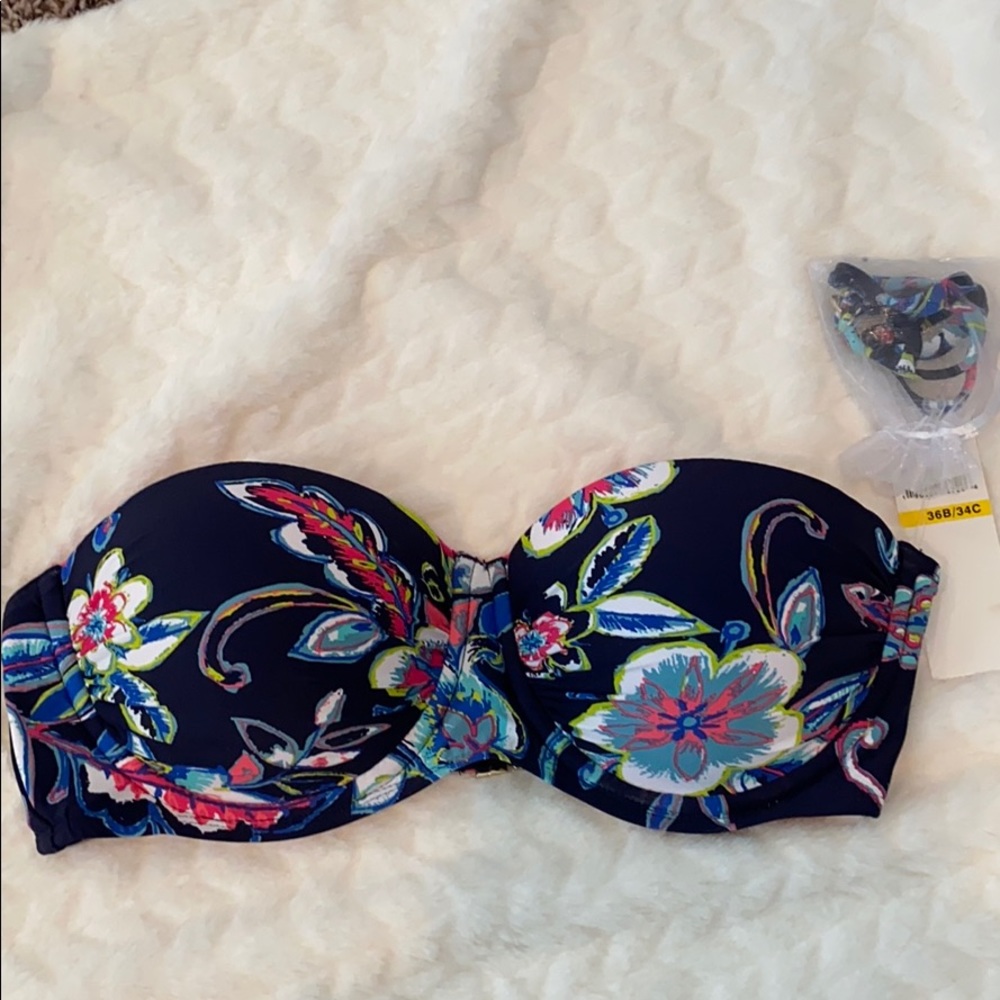 Strapless bathing suit top